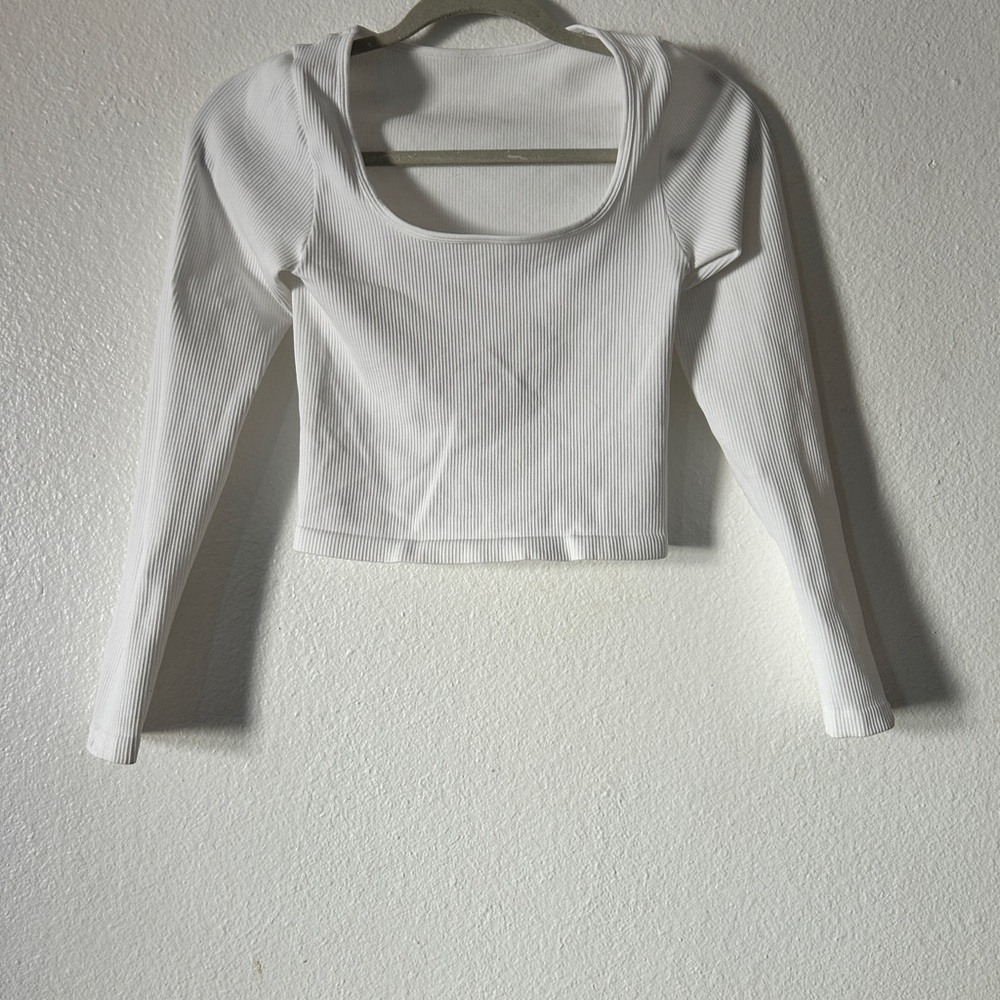 Elegant White Ribbed Crop Top